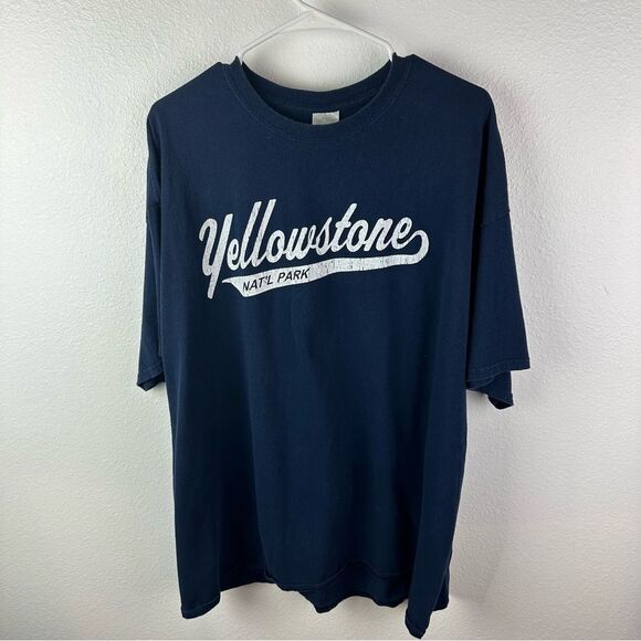 Gildan Navy White Yellowstone Tee Size 2X - Picture 1 of 4